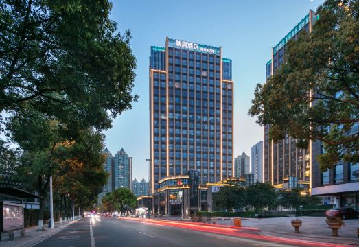 成都映居酒店（温江区政府光华公园地铁站店）外景图