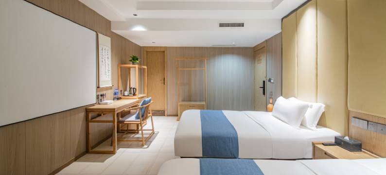 香港艾度假日酒店(重庆梁平重百商场店)图片