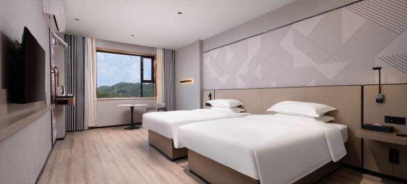 柏曼酒店(武汉文化大道中百广场店)图片