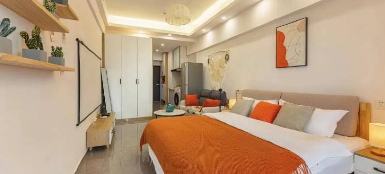 云悦·拾光观影酒店(锦荣广场兰河公园地铁站店)图片