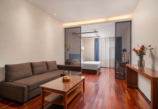 SSAW Boutique Hotel Shanghai BundHotel Overview