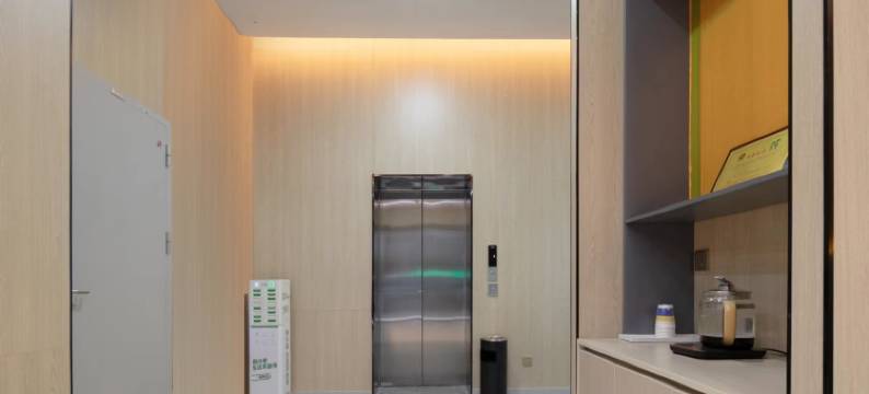 7天连锁酒店(武汉亚贸广场军区总医院地铁站店)图片