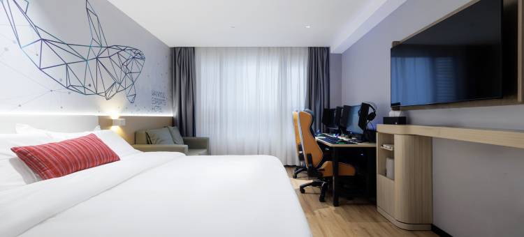 网鱼电竞酒店(江阴体育中心香山路店)图片