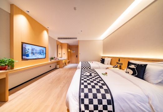 Yunyue Hotel (Xi'an North High-speed Railway Station Honghui Hospital)Hotel Overview