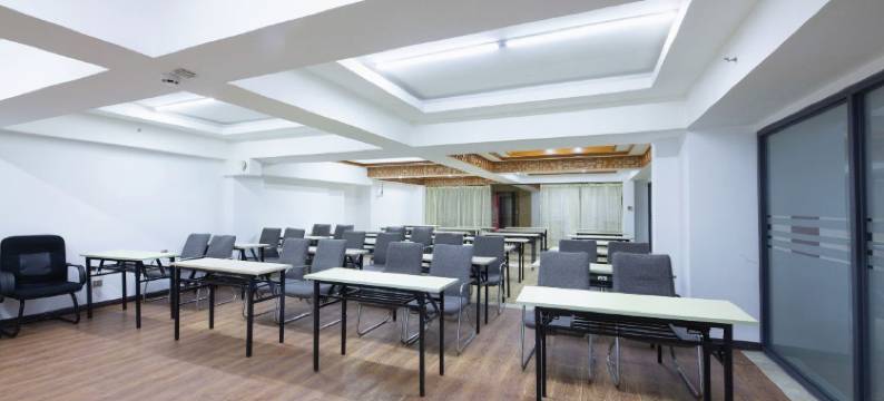 哈尔滨柏拉图酒店(师大夜市学府路地铁站店)图片