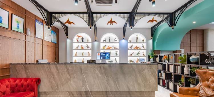 洛曼城堡酒店(常州中华恐龙园店)图片