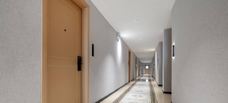 18宜朵酒店图片