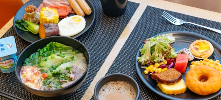 维也纳国际酒店(深圳龙华元芬地铁站店)图片