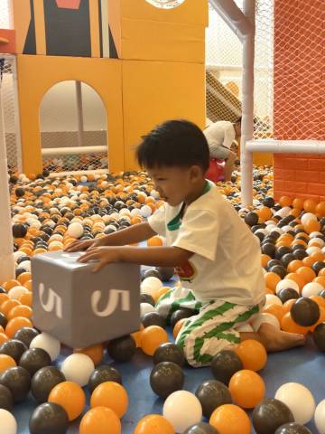 阿卡那拉·橘子海日落美宿图片