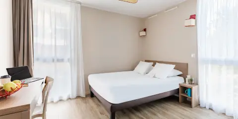 聖納澤爾海洋舒適城市公寓酒店