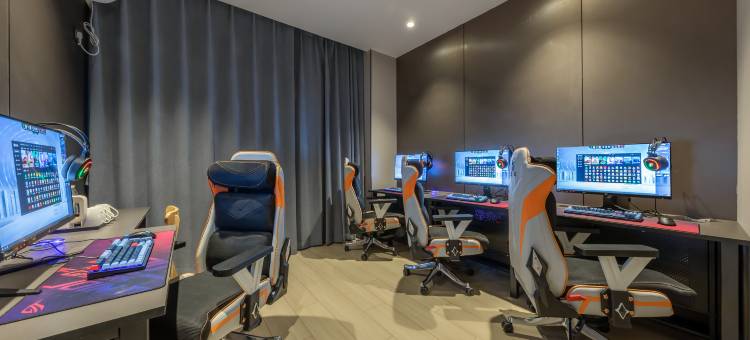 极客电竞民宿(扬州江都商城店)图片