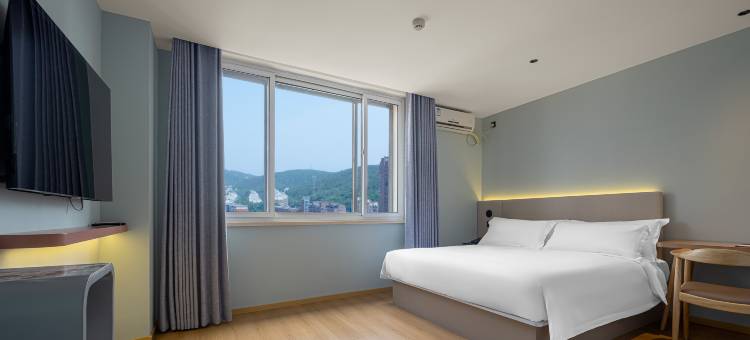 般佈紫竹酒店(老虎滩海洋公园店)图片