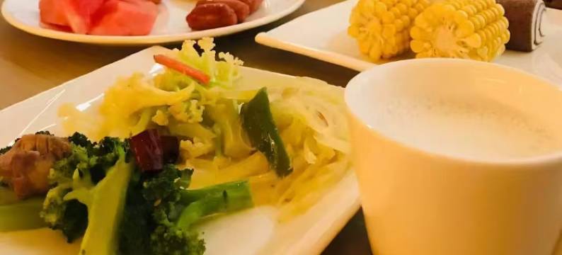 含章两江酒店(重庆鱼复工业园鱼嘴地铁站店)图片