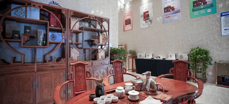 大理苍海雅园海景酒店(大理高铁站洱海公园店)图片
