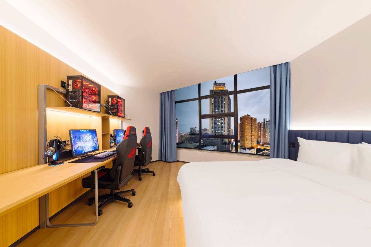 光链X·ROG玩家国度电竞酒店(重庆南坪步行街工贸地铁站店)图片