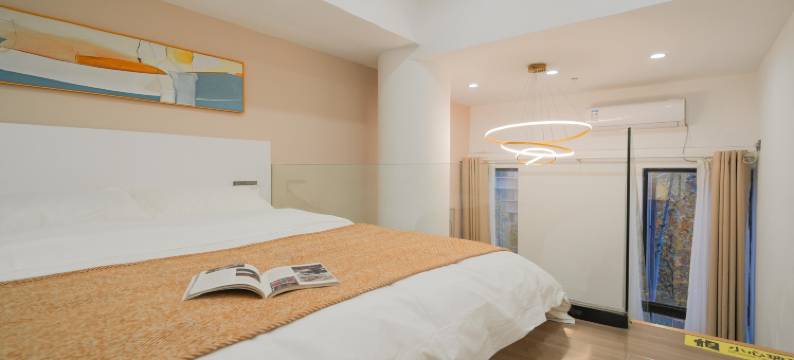 旅途城市民宿(南京新街口常府街地铁站店)图片