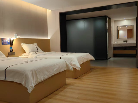 德惠朗怡商务宾馆