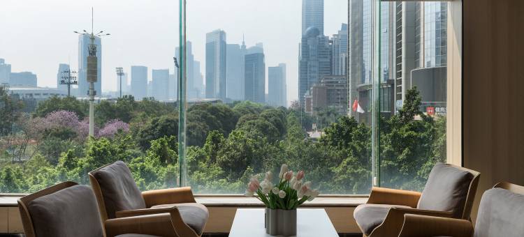 路客Hotels(广州体育中心林和西地铁站店)图片