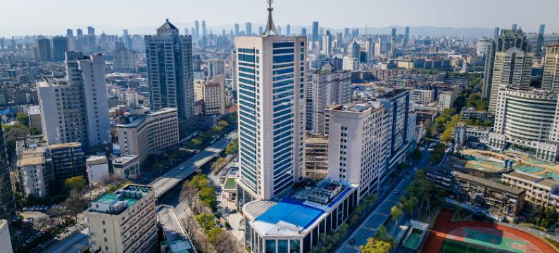 嘉莱特和平国际酒店(八一广场南昌火车站店)图片