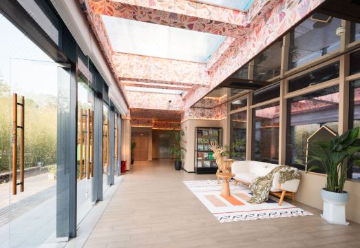 Little Hakka Hotel Hotel Overview