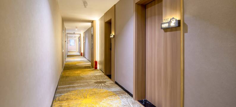 奥臻酒店(盐湖店)图片