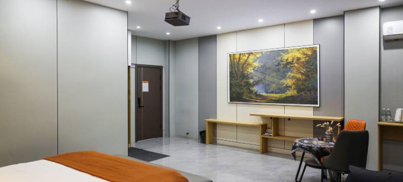 陆良烨科智能酒店(图腾商业中心店)图片