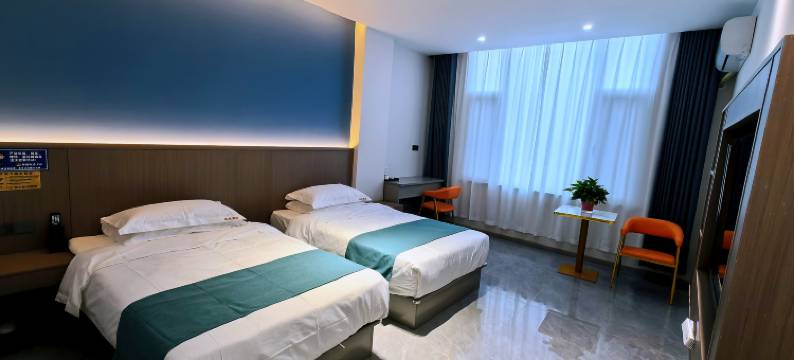 华辰酒店(神木锦界店)图片