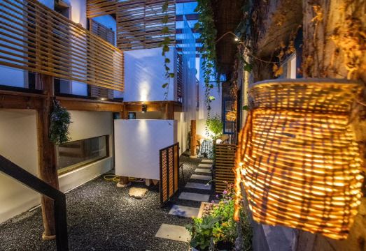 Alley Sunshine Hostel (Suzhou Zhuozhengyuan Pingjiang Road) Hotel Overview