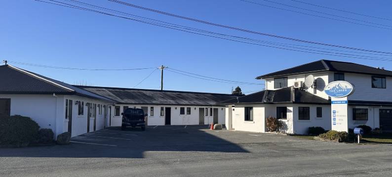 特威斯尔雷克斯汽车旅馆(The Lakes Motel)图片