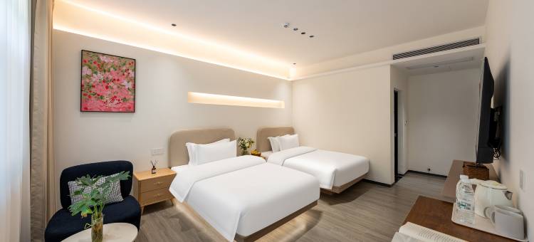 梵舍·青山外villa设计师定制美宿(三清山旅游公路店)图片