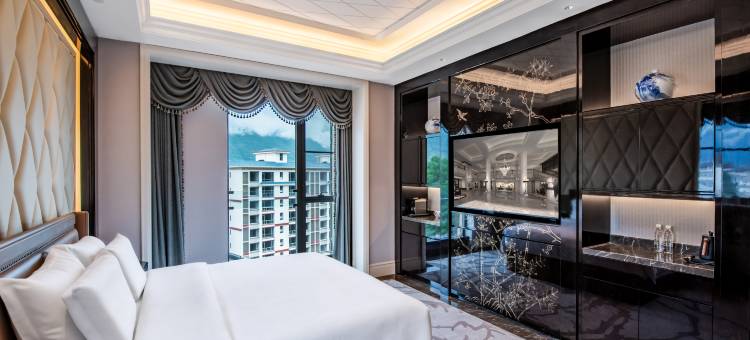 墨脱紫韵春天酒店(莲花公园店)图片