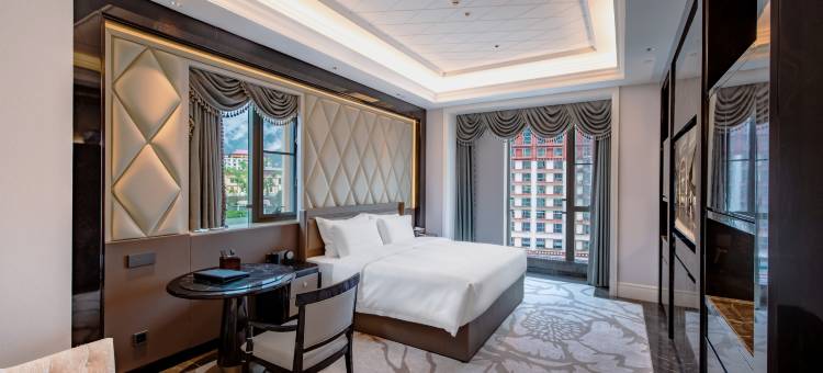 墨脱紫韵春天酒店(莲花公园店)图片