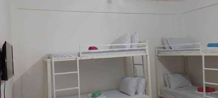 RedDoorz @ Wyns Hotel图片