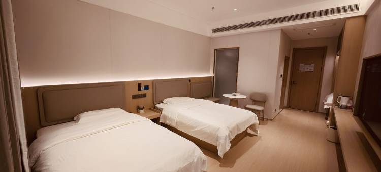 云朵酒店(淖毛湖镇店)图片