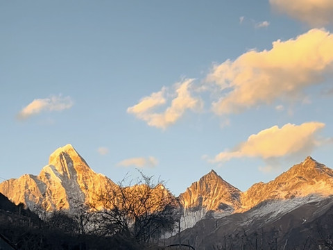 四姑娘山宿境·山里见民宿(长坪沟景区店)