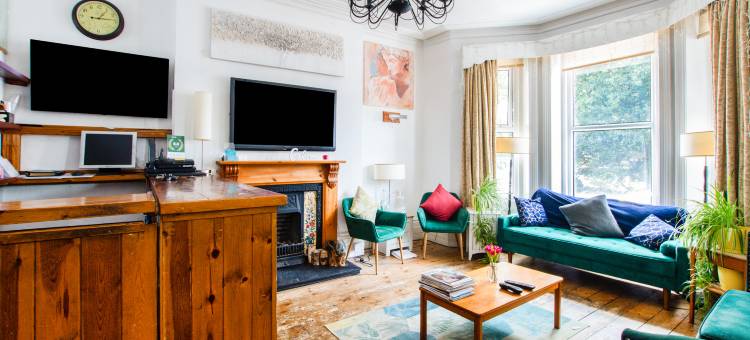 OYO 伯恩矛斯小屋(OYO The Lodge Bournemouth)图片