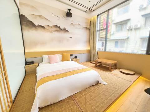 眉山滨江智能酒店(彭祖广场店)