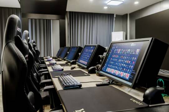 ENJOY ·茵九电竞酒店(拉萨市政府西藏大学店)图片