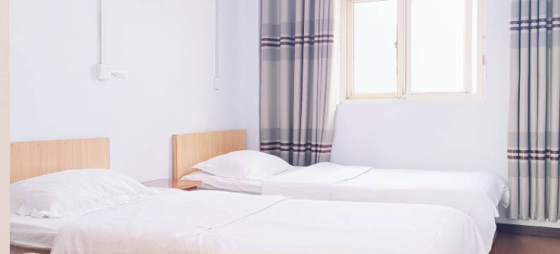 宝丰佳源宾馆(宝丰火车站店)图片