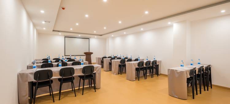 华庭优选酒店(廊坊高铁站万达广场店)图片