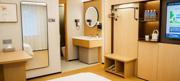 睿柏云酒店(通化集贸中心店)图片