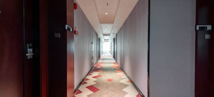 柏曼酒店(新兴汽车站店)图片