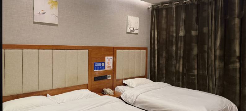 五月花宾馆(延吉延边大学网红墙水上市场店)图片