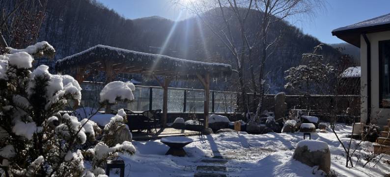 望春山庭院度假民宿​(桓仁望天洞国家地质公园店)图片