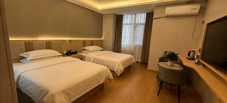 如云酒店(乌鲁木齐市交通职业大学店)图片