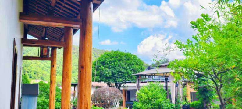 寻见·爱韶说丨红太阳升起之地丨山景花园庭院式民宿(韶山景区店)图片