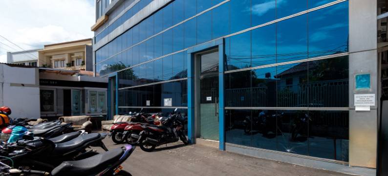 德帕塞班雅加达米特拉红门酒店(Dpaseban Jakarta Mitra RedDoorz)图片