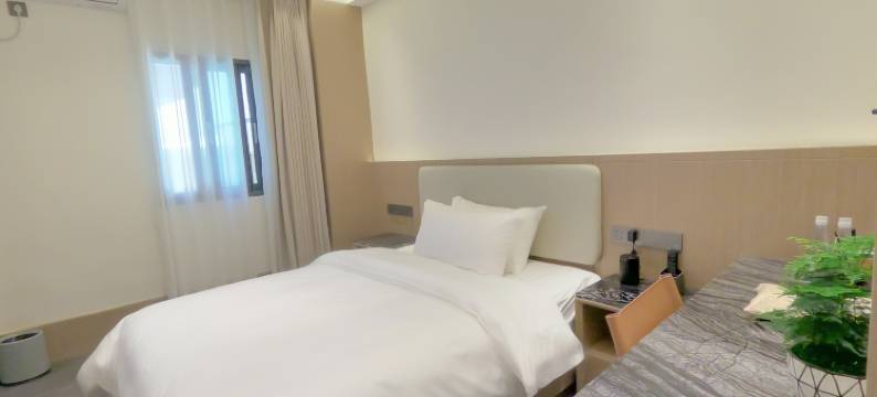 雷家庭院民宿(米易易园公园店)图片