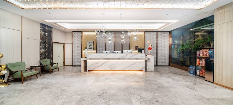 索性酒店(巩留蝶湖景区店)图片