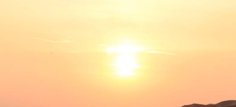 夜鸣沙酒店图片